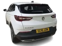 Used Vauxhall Grandland X Sport 120 HP (88 kW) 2018 White SUV