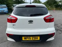 Used Kia Rio 2015 White Hatchback