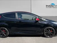 Usado Ford Fiesta ST-Line 140 HP (102 kW) 2016 Preto Citadino