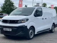 Used Vauxhall Vivaro 120 HP (88 kW) 2026 MPV