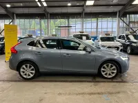 Used Volvo V40 Inscription 122 HP (89 kW) 2017 Blue Hatchback