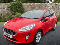 Usado Ford Fiesta Titanium 95 CV (69 kW) 2020 Rojo Utilitario