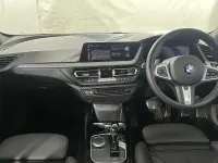 Begagnad BMW 128 Shadowline 261 HK (191 kW) 2023 Grå Halvkombi