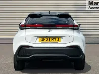 Used Toyota C-HR Design 140 HP (102 kW) 2024 White SUV