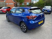 Used Renault Clio V Iconic 90 HP (66 kW) 2022 Blue  Hatchback
