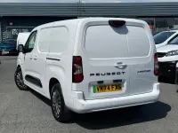 Second-hand Peugeot E-Partner 98 kW (134 CP) 2024 Alb Monovolum