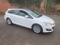 Second-hand Vauxhall Astra Design Edition 134 CP (98 kW) 2016 Alb Break