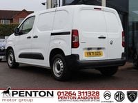 Used Vauxhall Combo Sportive 100 HP (73 kW) 2020 White MPV