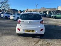 Used Hyundai i10 SE 66 HP (48 kW) 2016 White Hatchback