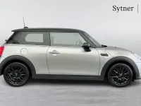 Used Mini Cooper Classic 134 HP (98 kW) 2023 Silver Hatchback