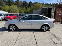 Used Vauxhall Vectra 138 HP (101 kW) 2006 Silver Hatchback