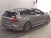 Used Volvo V60 Inscription 2018 Blue Estate