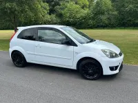 Used Ford Fiesta Zetec 2008 White Hatchback