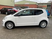 Used VW up! move up! 60 HP (44 kW) 2017 White Hatchback