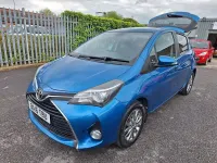 Used Toyota Yaris 99 HP (72 kW) 2016 Blue Hatchback