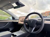 Used Tesla Model Y Long Range AWD 378 kW (514 HP) 2022 White SUV