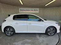 Used Peugeot 208 Allure+ 130 HP (95 kW) 2022 White Hatchback
