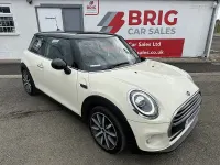 Używany Mini Cooper Hatch 136 KM (100 kW) 2018 Biały Hatchback