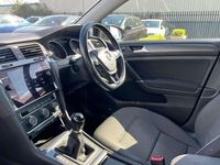 Używany VW Golf VII SE 115 KM (84 kW) 2019 Szary Hatchback