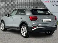 Usado Audi Q2 S-Line 147 CV (108 kW) 2023 Gris SUV