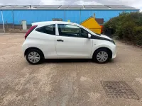 Used Toyota Aygo 72 HP (52 kW) 2019 White Hatchback