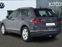 Usado VW Tiguan Life 150 CV (110 kW) 2021 Gris SUV