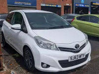 Used Toyota Yaris Edition 69 HP (50 kW) 2013 White Hatchback