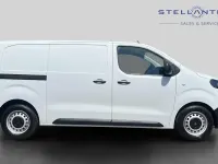 Used Citroën Dispatch 98 kW (134 HP) 2025 White MPV