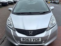 Used Honda Jazz ES 99 HP (72 kW) 2013 Silver Hatchback
