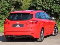 Used Ford Focus ST-Line 120 HP (88 kW) 2017 Red Estate