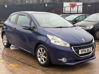 Used Peugeot 208 Active 115 HP (84 kW) 2014 Blue Hatchback