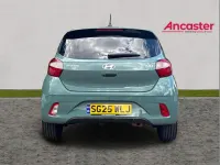 Used Hyundai i10 Premium 61 HP (44 kW) 2025 Green Hatchback