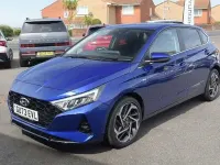 Used Hyundai i20 Premium 101 HP (74 kW) 2023 Blue Hatchback
