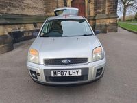 Used Ford Fusion Zetec 80 HP (58 kW) 2007 Silver Hatchback