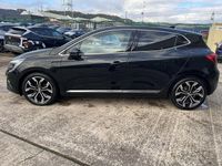 Used Renault Clio V Techno 89 HP (65 kW) 2022 Black