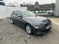 Begagnad BMW 330e Performance 2021 Grå Kombi