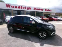 Used Renault Captur Iconic 90 HP (66 kW) 2019 Black/cream SUV