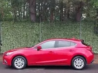 Used Mazda 3 2016 Red Hatchback