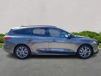 Usado Ford Focus ST-Line 125 HP (91 kW) 2023 Cinzento Carrinha