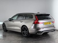 Begagnad Volvo V60 R-Design 197 HK (144 kW) 2021 Grå Kombi