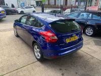Used Ford Focus Zetec 115 HP (84 kW) 2013 Blue Hatchback