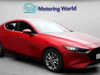 Używany Mazda 3 122 KM (89 kW) 2022 Czerwony Hatchback