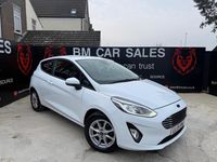 Used Ford Fiesta Zetec 70 HP (51 kW) 2019 White Hatchback
