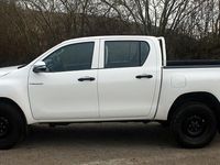 Usado Toyota HiLux Active 150 HP (110 kW) 2017 Branco Pickup
