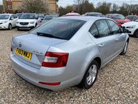 Used Skoda Octavia SE 105 HP (77 kW) 2013 Silver Hatchback
