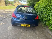Używany Peugeot 308 2008 Niebieski Hatchback