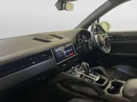 Used Porsche Cayenne 441 HP (324 kW) 2019 White SUV