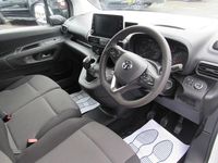 Used Vauxhall Combo Sportive 100 HP (73 kW) 2020 White MPV