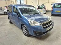 Used Peugeot Partner Allure 2017 Blue MPV