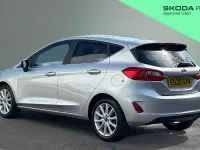 Usado Ford Fiesta Titanium 95 CV (69 kW) 2003 Utilitario